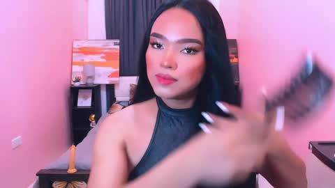 ITYS ME MONA online show from April 5, 10:24 am