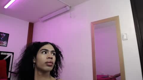 Snapshot of felinexoxo chatting on October 6, 12:16 pm FELINE online show from October 6, 12:16 pm