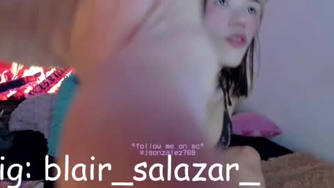 Snapshot of fem_boy6 chatting on February 1, 11:27 pm fem_boy6 online show from February 1, 11:27 pm