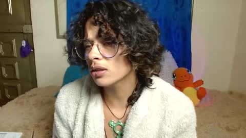 Snapshot of fenixmfx chatting on October 17, 9:07 pm Fenix online show from October 17, 9:07 pm