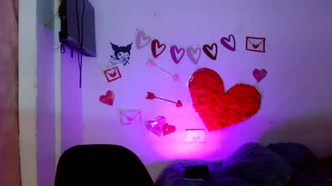 Snapshot of foxkatty69 chatting on February 16, 6:54 am Katty online show from February 16, 6:54 am