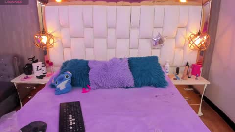 Foxxy  online show from April 18, 3:58 pm