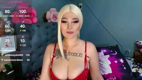 Snapshot of francine_lover chatting on March 6, 4:04 am Ms Francine online show from March 6, 4:04 am