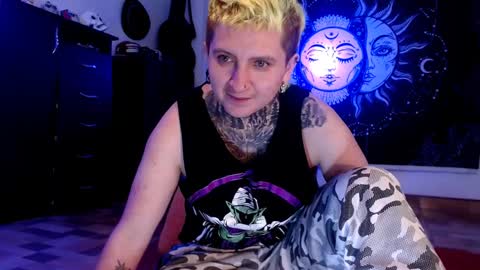 Snapshot of ftmblueyes chatting on January 8, 11:41 pm HEHIM online show from January 8, 11:41 pm