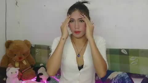 Snapshot of furbby_foxy chatting on October 14, 3:29 am LIL LEE online show from October 14, 3:29 am