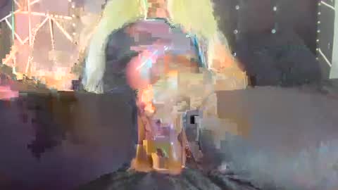 Snapshot of gabrielarose1 chatting on February 27, 10:31 pm gabrielarose1 online show from February 27, 10:31 pm