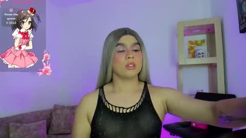 Snapshot of ghadats chatting on September 19, 4:51 am L A U R A online show from September 19, 4:51 am