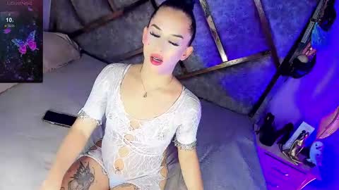 Gia Ferrara online show from June 26, 6:17 am