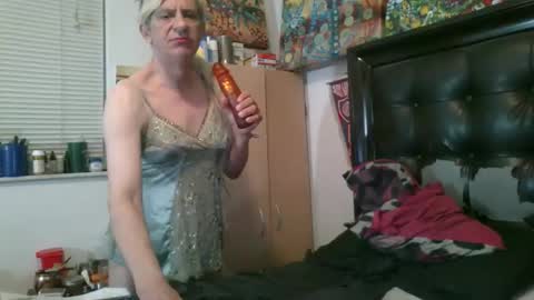 giovanna132008 online show from December 3, 11:58 am