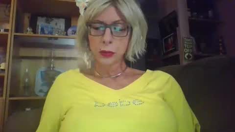 Girlinrock online show from December 15, 2:29 am