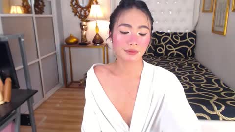 gleiahong online show from March 3, 8:12 am