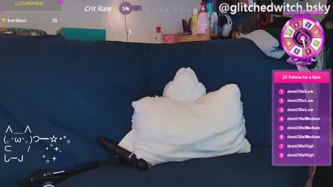 Glitch online show from March 8, 3:39 am