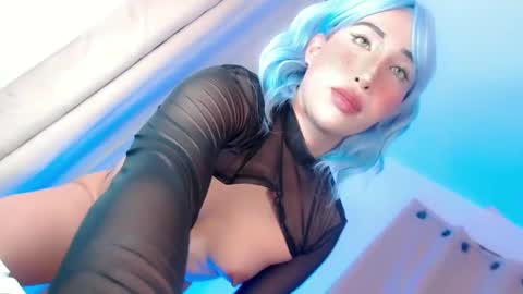Snapshot of goddess_kitty1 chatting on February 11, 10:04 am KITTY online show from February 11, 10:04 am