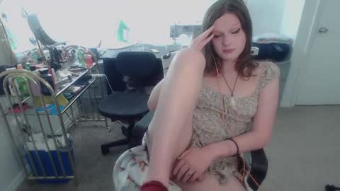 Goddess of Insanity online show from June 6, 1:29 pm