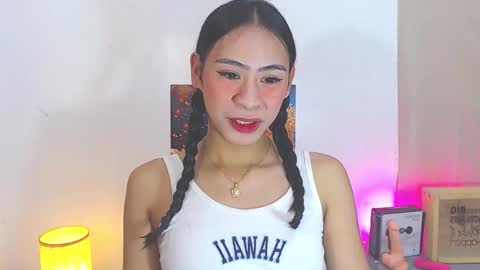 Kyla and Nian online show from November 16, 5:39 am