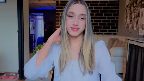 goddivaa online show from April 7, 9:49 pm