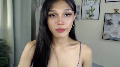 Snapshot of goldenlily69 chatting on September 11, 7:00 pm Lily is Gold online show from September 11, 7:00 pm