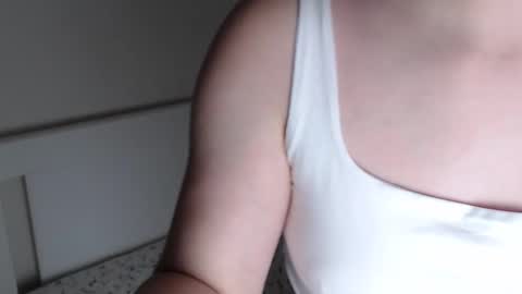 Yulia 24  online show from October 24, 4:28 am