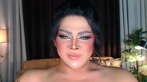 Snapshot of gorgeous_devilxxx chatting on October 14, 2:18 pm Samantha online show from October 14, 2:18 pm