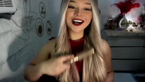 Snapshot of gorgeousamandarose chatting on February 25, 1:39 pm Amanda rose online show from February 25, 1:39 pm