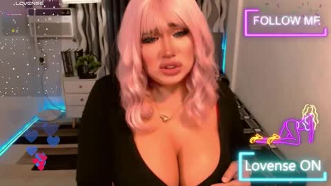 PAULATHEONE online show from February 2, 9:52 am