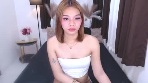 YOUR SIDECHIC HAILEY online show from December 10, 3:36 am