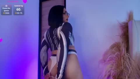 Hanna Capicorn online show from February 8, 9:54 pm