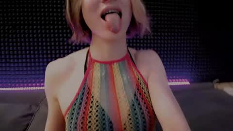 Miss Hardy online show from March 16, 5:44 am