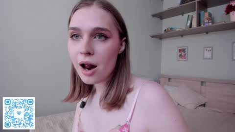 Mia online show from March 30, 8:48 am