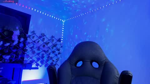 Snapshot of heka_prudence chatting on January 12, 3:49 am Heka Prudence online show from January 12, 3:49 am