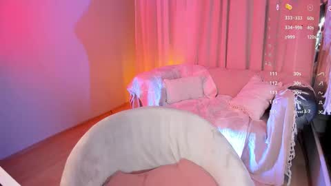 Snapshot of heyalena chatting on October 10, 7:42 am heyalena online show from October 10, 7:42 am