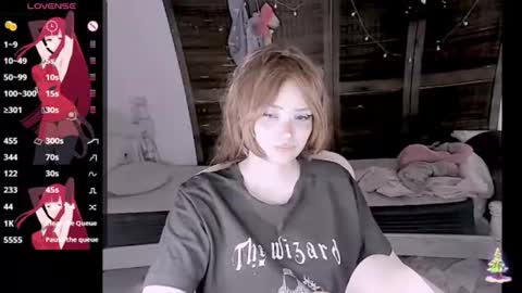 Honey Apple Alaska online show from December 14, 2:28 am