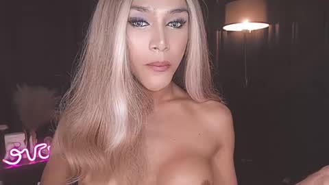 Snapshot of horny_ayahh chatting on February 21, 7:10 pm horny_ayahh online show from February 21, 7:10 pm