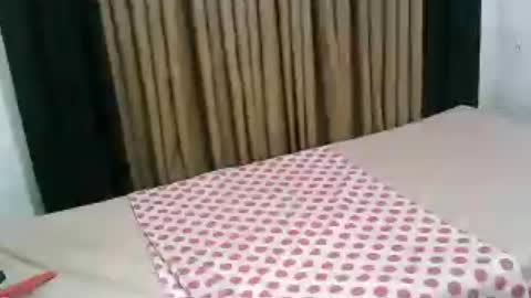 hot_jenile01 online show from July 6, 11:29 pm