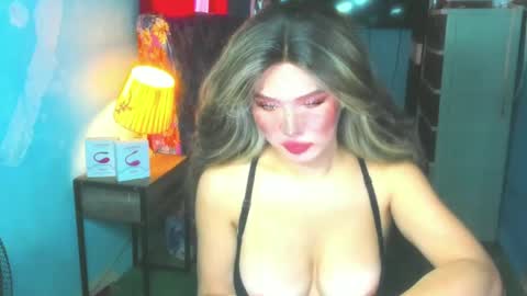 T A N Y A online show from June 13, 3:06 am