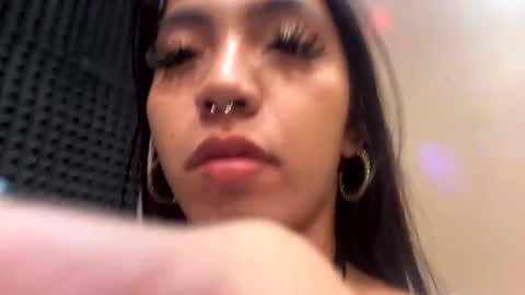 hotfucking_queen1111 online show from April 19, 2:18 pm