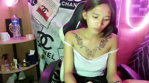 hotgirlronaxx online show from October 6, 5:02 pm