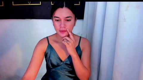 STELLA online show from August 1, 1:28 am