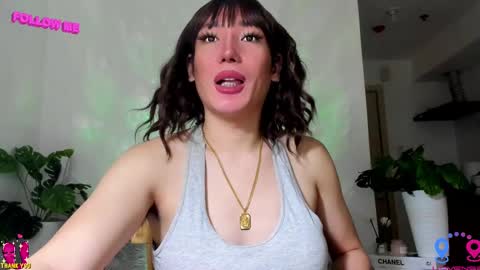 crishinahotty online show from February 23, 3:02 am