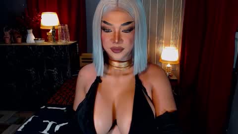 Christine online show from October 3, 5:13 pm