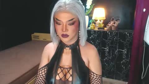 Christine online show from June 2, 11:50 pm
