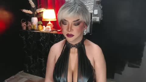 Christine online show from June 26, 2:27 am