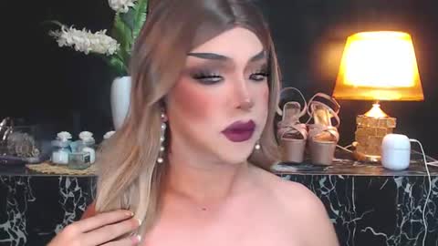Christine online show from July 13, 7:05 pm