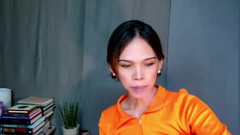 Lana But you can spell it backwards online show from June 6, 11:56 pm