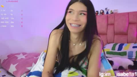 Snapshot of im__isabella chatting on December 5, 9:00 pm Isa Vasquez online show from December 5, 9:00 pm