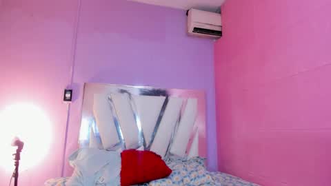 im_brittany_333 online show from May 31, 9:49 pm