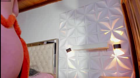 Daphne online show from October 17, 4:16 am