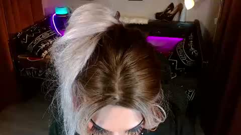 QUEEN MADI  online show from July 28, 4:51 pm