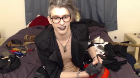 Incubussy X online show from February 9, 11:36 am