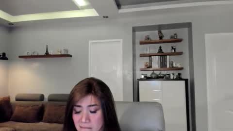 Mina Han online show from December 5, 5:01 am